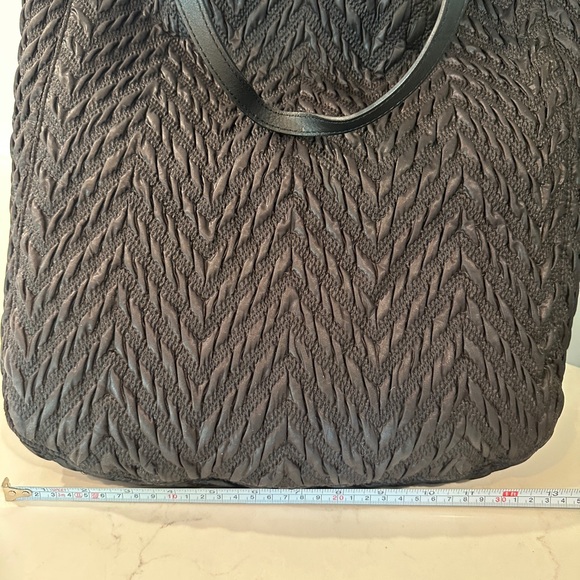 Vegan leather Banana Republic tote - Picture 1 of 9